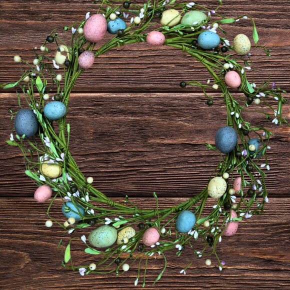 Easter Garland 5FT & Wreath Combo with Colorful Easter Eggs & Berries - Picture 3 of 4